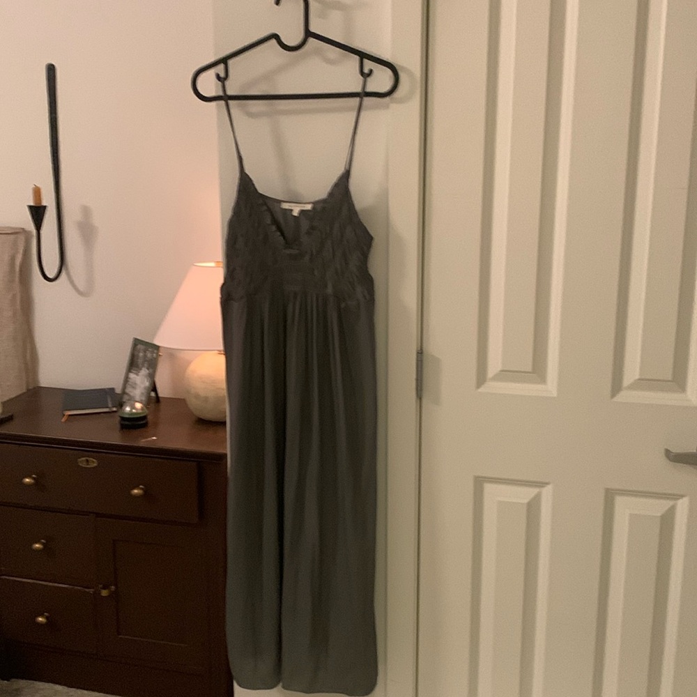 Satin sleeveless dress